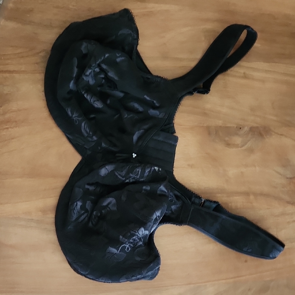 Wacoal Classic Black Lingerie
